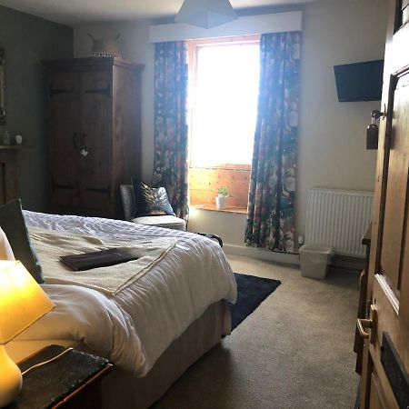 The Hollow Bed And Breakfast Great Longstone Eksteriør billede